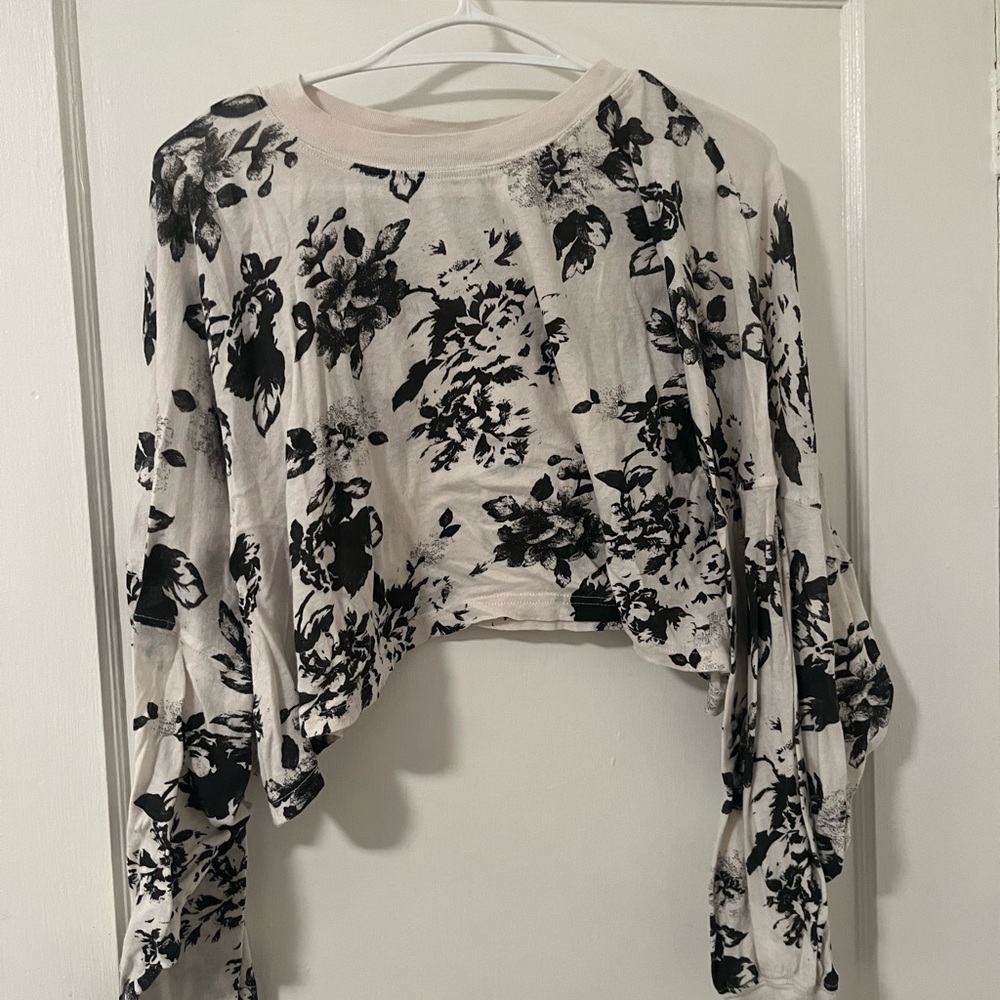 Urban outfitters cute long sleeve